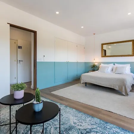 Nona Urban Lodging Bed & Breakfast 2*