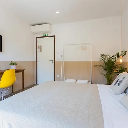 فندق مبيت وإفطار Nona Urban Lodging 2*