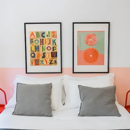 Nona Urban Lodging Bed & Breakfast 2*