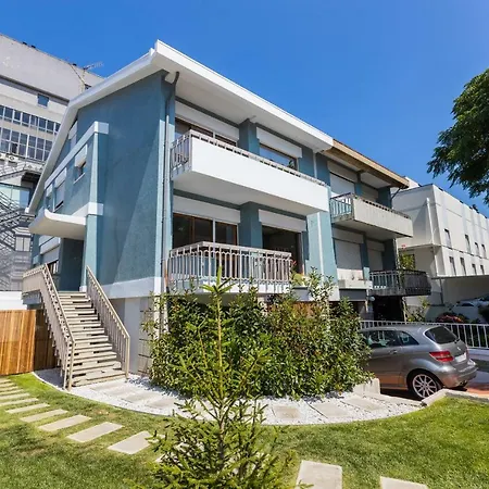 Nona Urban Lodging Bed & Breakfast 2*