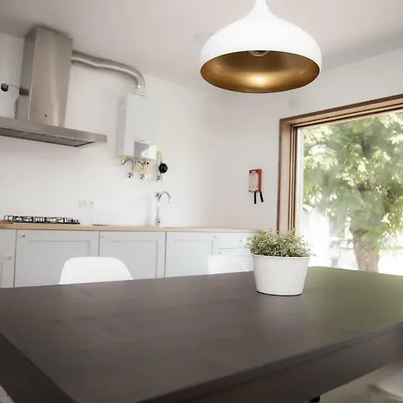 Nona Urban Lodging Bed & Breakfast